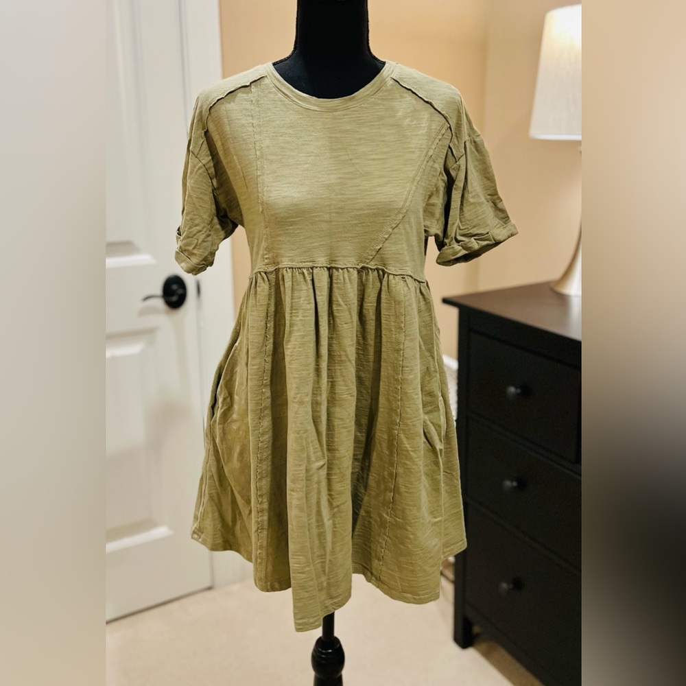 T-shirt MIDI so comfy, brand New In, size medium.